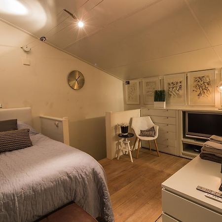Sleep At Slim Amsterdam Bed & Breakfast Екстериор снимка