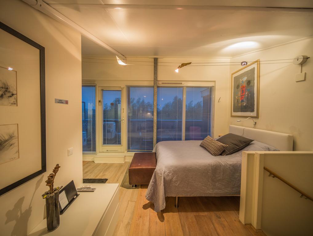 Sleep At Slim Amsterdam Bed & Breakfast Екстериор снимка