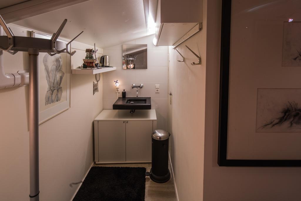 Sleep At Slim Amsterdam Bed & Breakfast Екстериор снимка